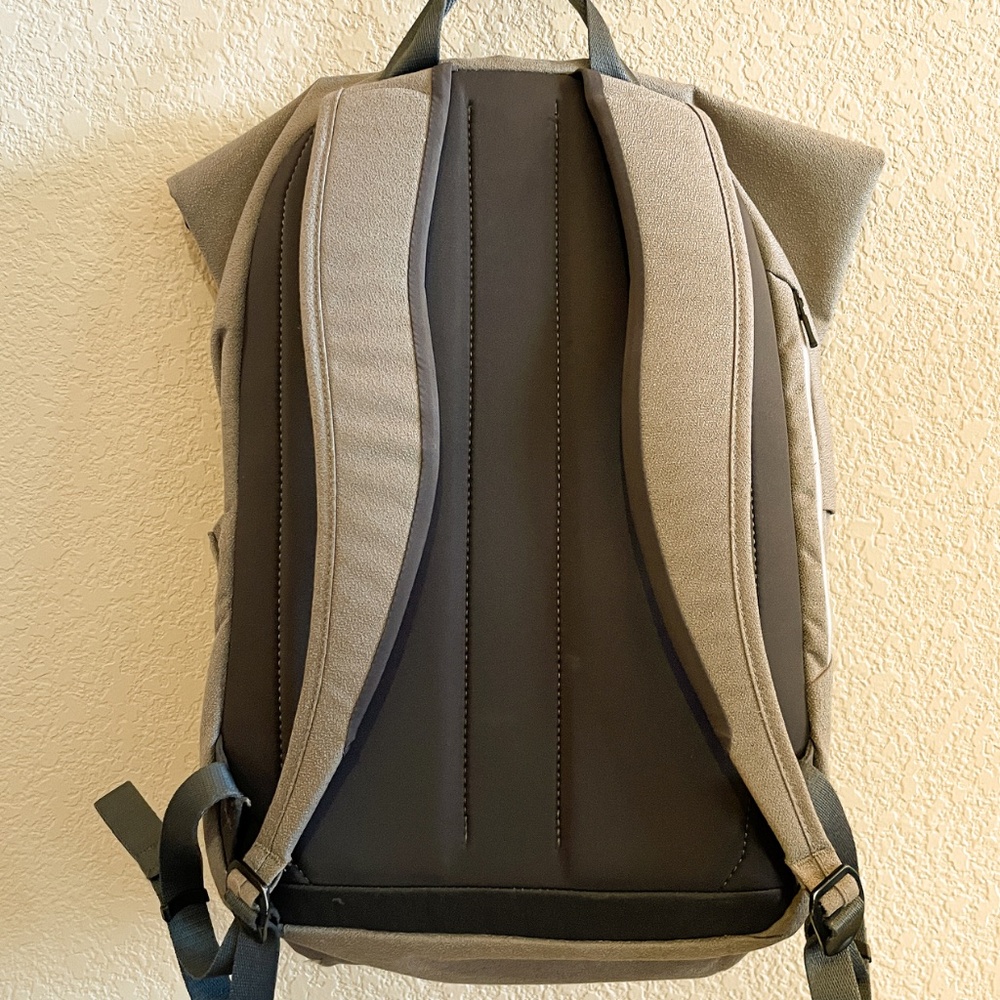 Bellroy Melbourne Backpack - Limestone - Picture 4 of 7